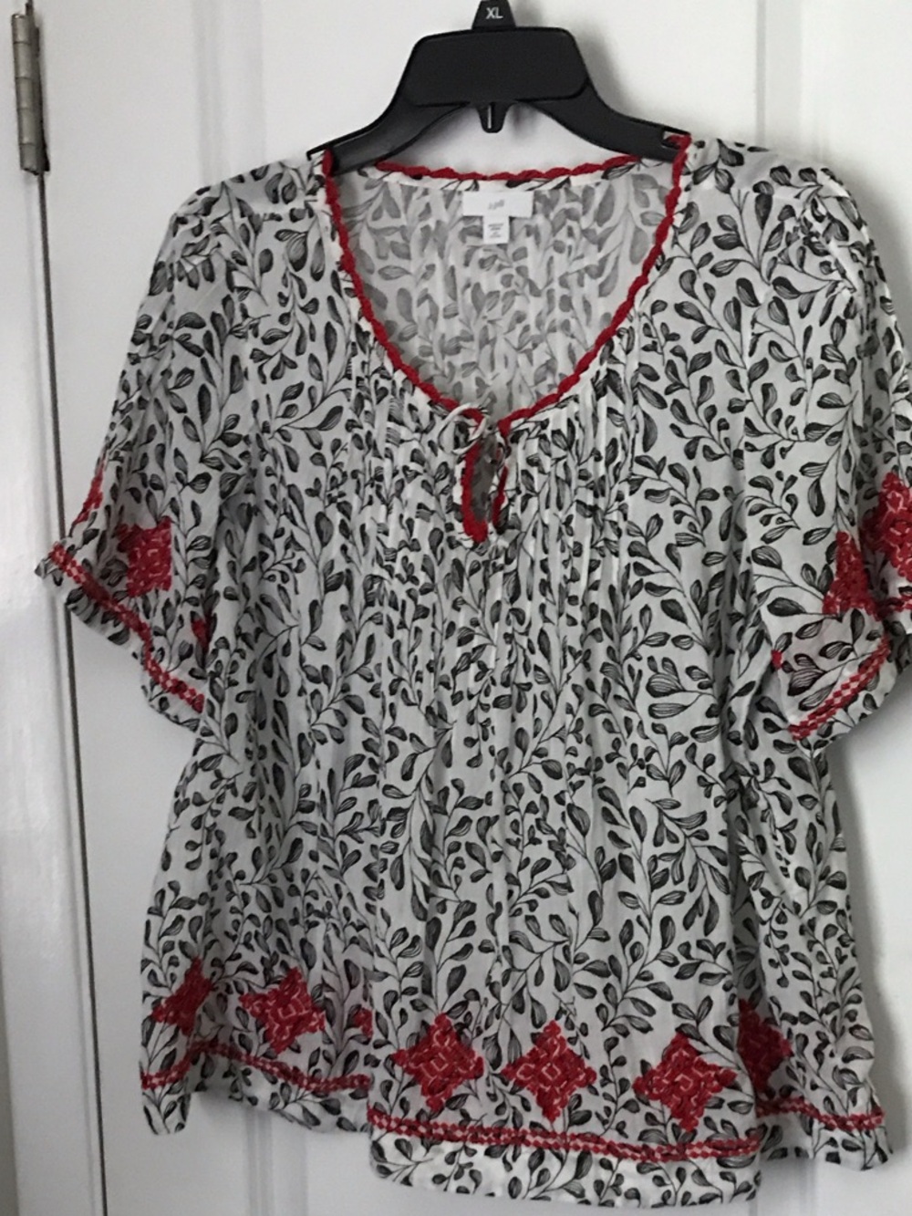 Boho Floral Tie-Neck Peasant Top - White with Red Trim
